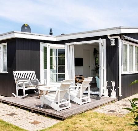 Strand-chalet Luna - 700 mtr van het strand van Ouddorp Buitenkant foto