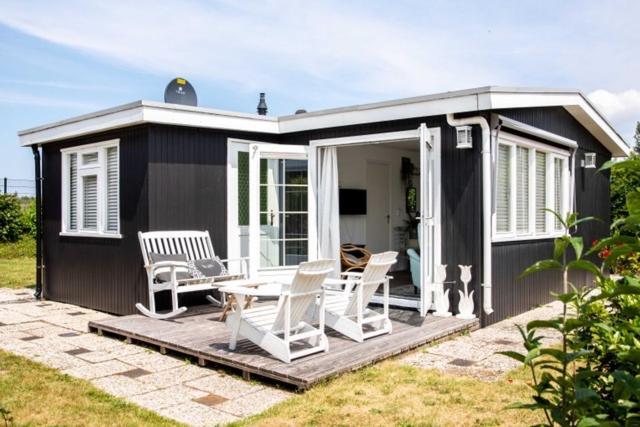 Strand-chalet Luna - 700 mtr van het strand van Ouddorp Buitenkant foto